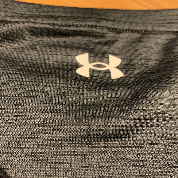 2 NWT Under Armour Active Heat gear Short Sleeve Tees - size M - Picture 16 of 16
